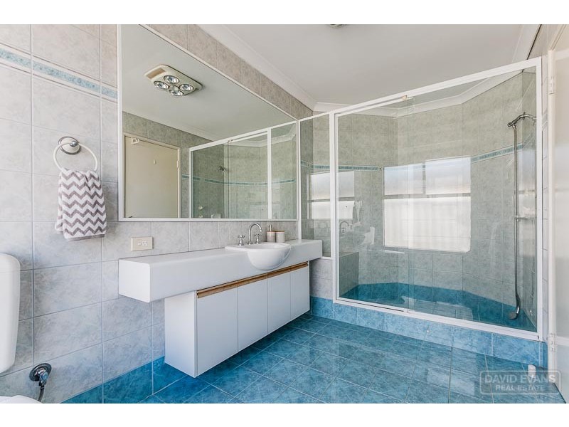 9 Bonnydoon Court, Cooloongup WA 6168