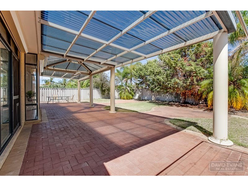 9 Bonnydoon Court, Cooloongup WA 6168