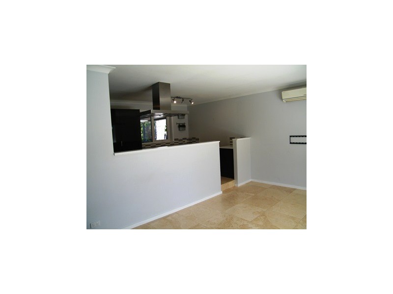 37 Glencoe Parade, Halls Head WA 6210