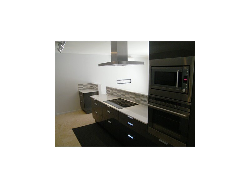 37 Glencoe Parade, Halls Head WA 6210