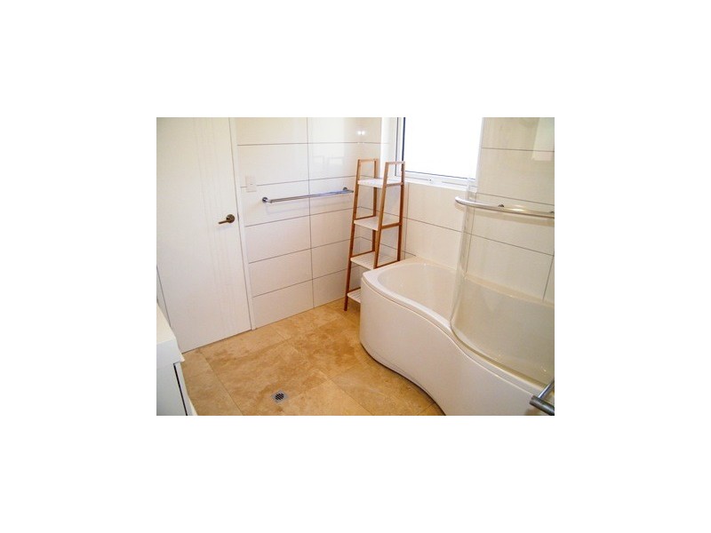 37 Glencoe Parade, Halls Head WA 6210