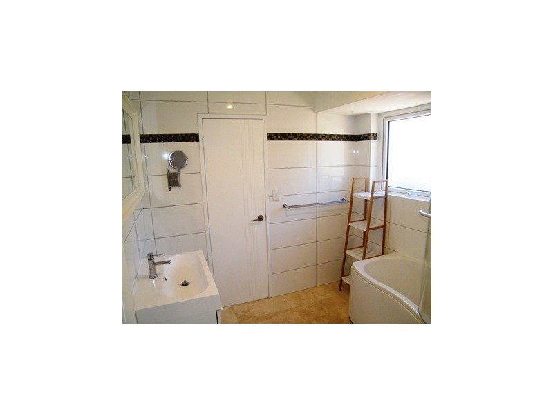 37 Glencoe Parade, Halls Head WA 6210