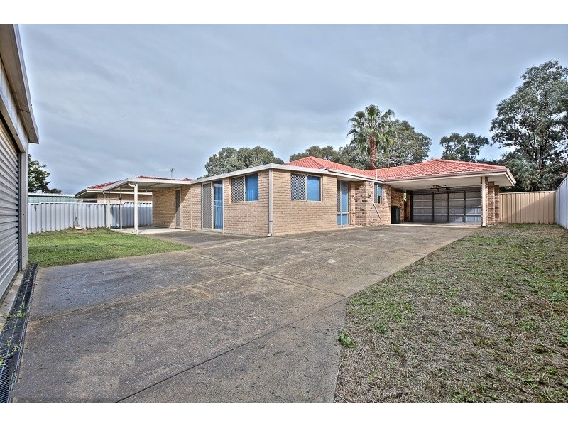 55 Inverness Drive, Meadow Springs WA 6210