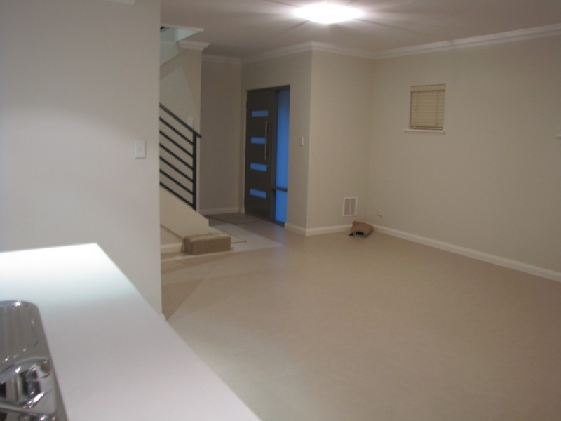 4/18-24 Kent Street, Rockingham WA 6168