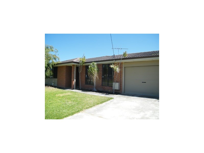 12 Yarle Court, Cooloongup WA 6168