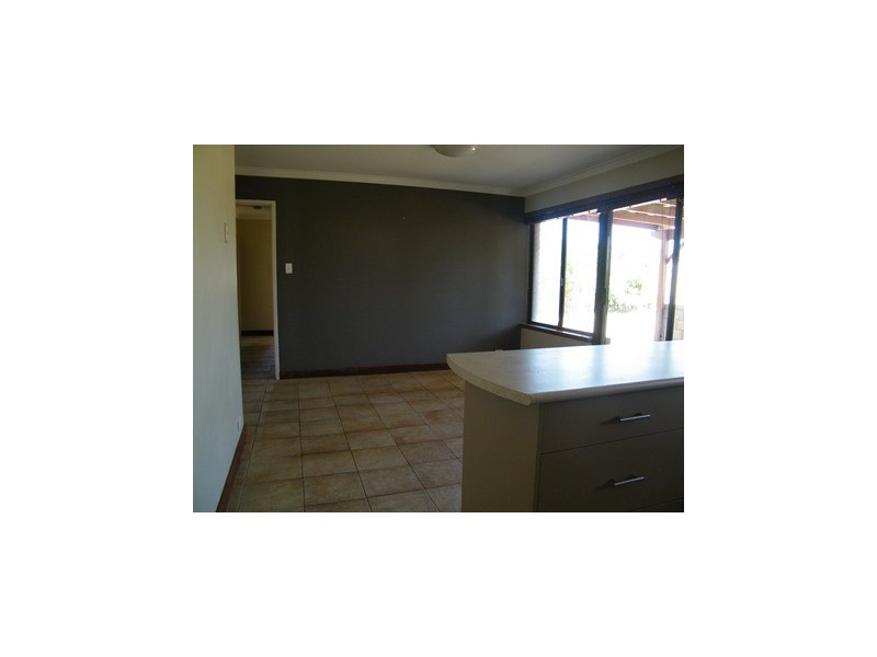 12 Yarle Court, Cooloongup WA 6168