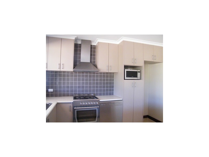 12 Yarle Court, Cooloongup WA 6168