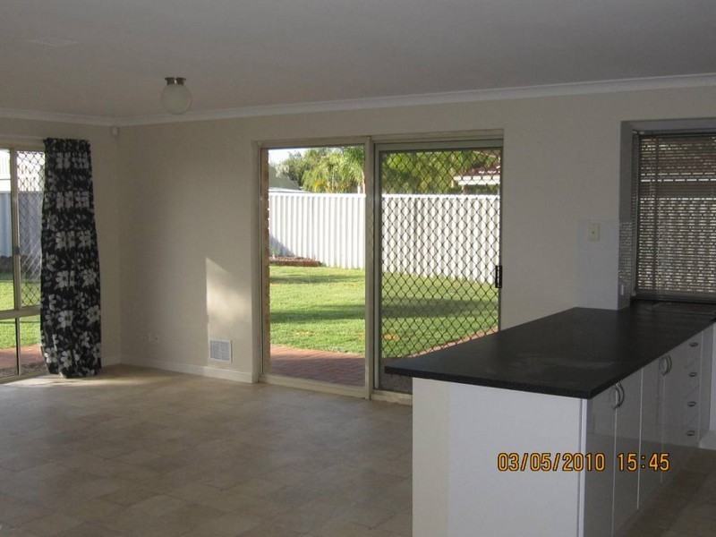 15 Cavalaire Mews, Port Kennedy WA 6172