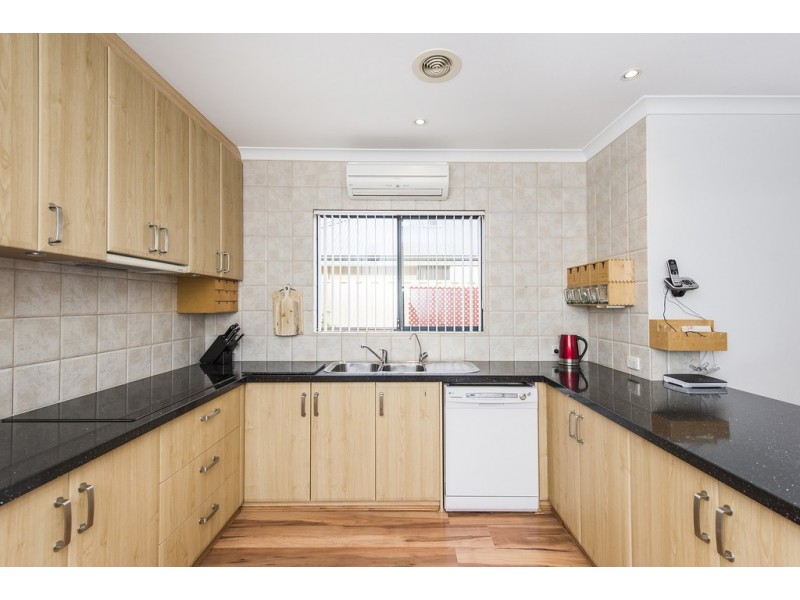 38 Rees Crescent, Rockingham WA 6168