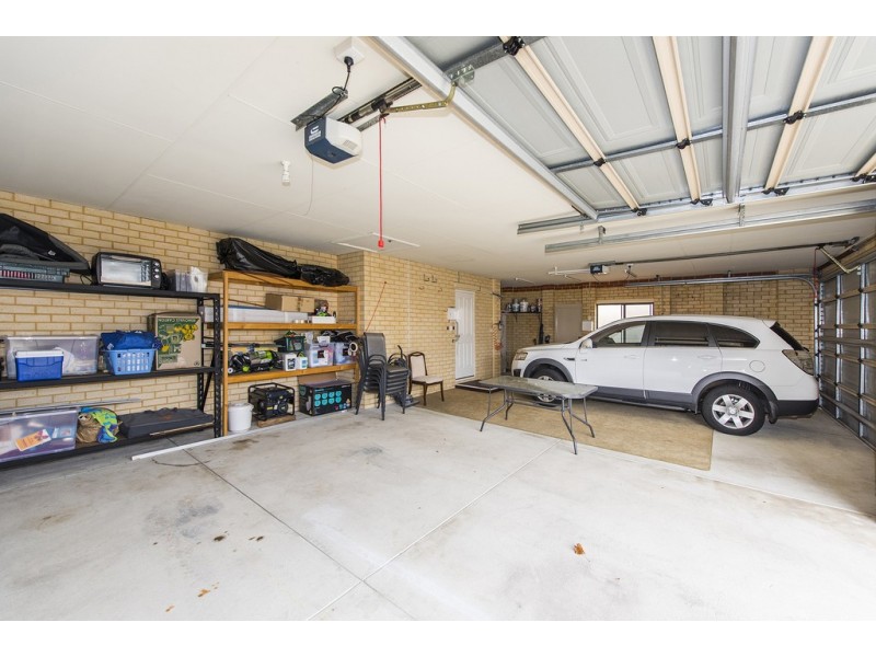 38 Rees Crescent, Rockingham WA 6168