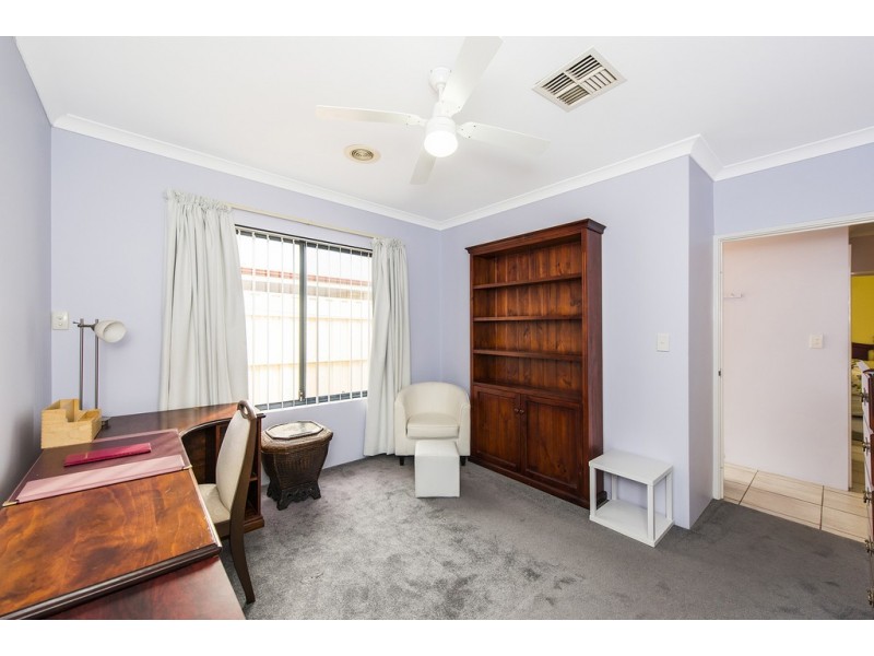 38 Rees Crescent, Rockingham WA 6168