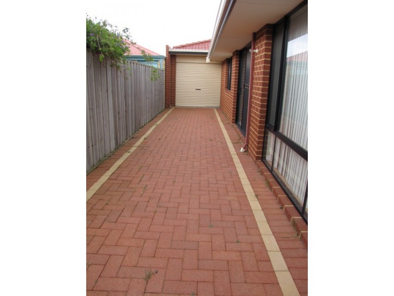 38 Bay View Street, Rockingham WA 6168