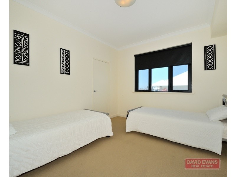 20/17 Rockingham Beach Road, Rockingham WA 6168