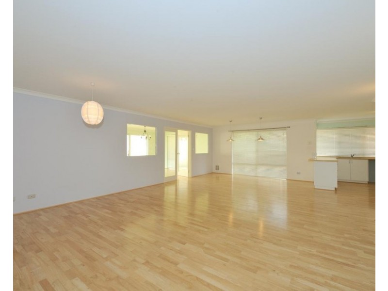 3 Cordia Way, Halls Head WA 6210