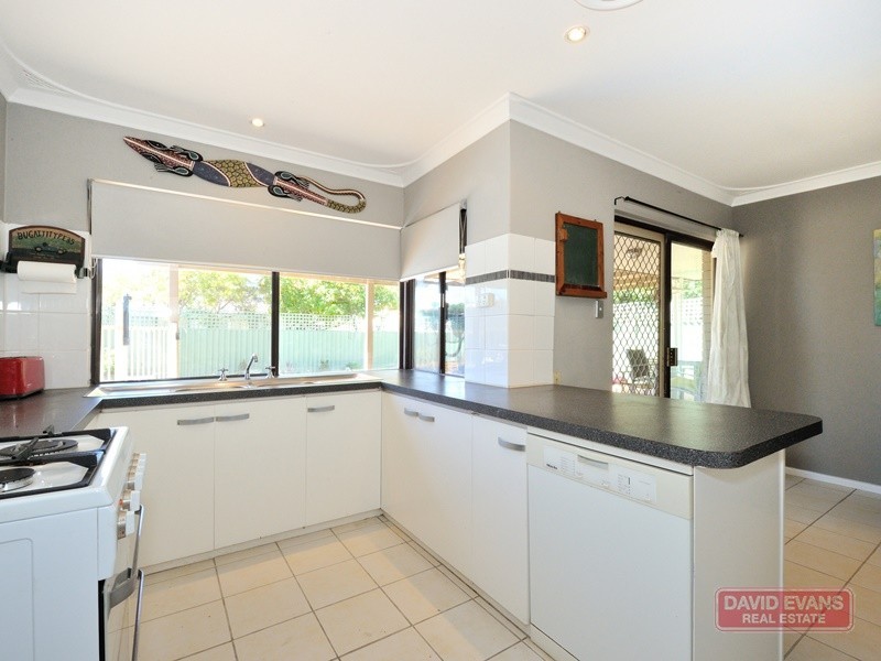 20 Quamby Place, Rockingham WA 6168