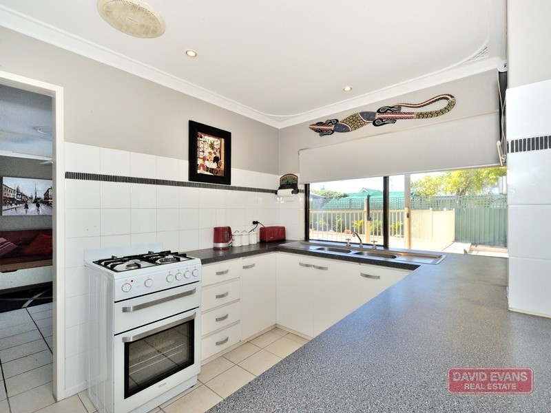 20 Quamby Place, Rockingham WA 6168