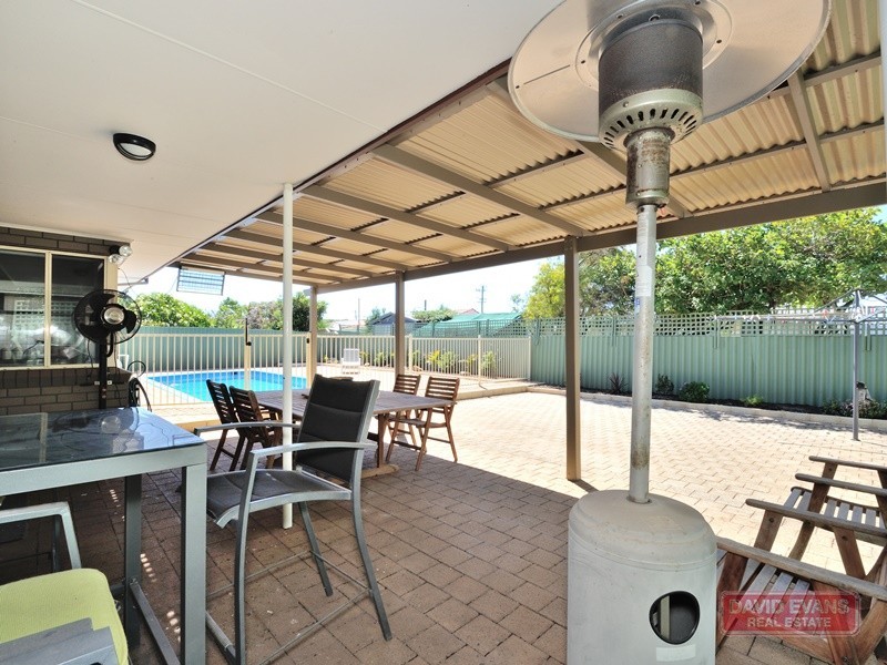 20 Quamby Place, Rockingham WA 6168