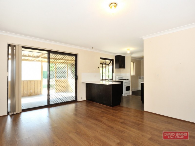 77 Cambridge Crescent, Cooloongup WA 6168