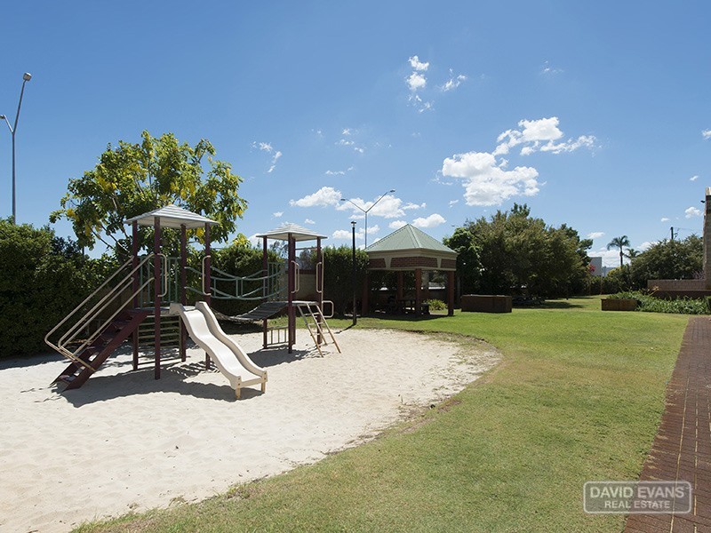 1/12 Kimberley Street, Belmont WA 6104