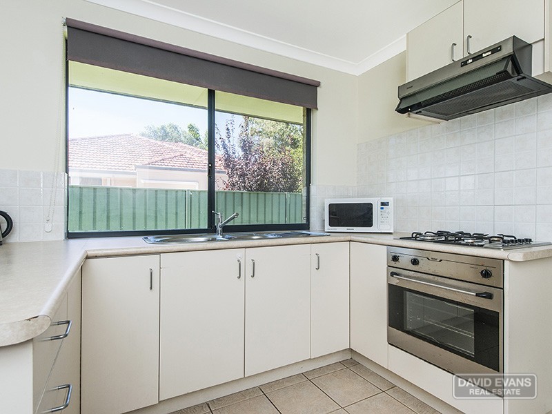 1/12 Kimberley Street, Belmont WA 6104