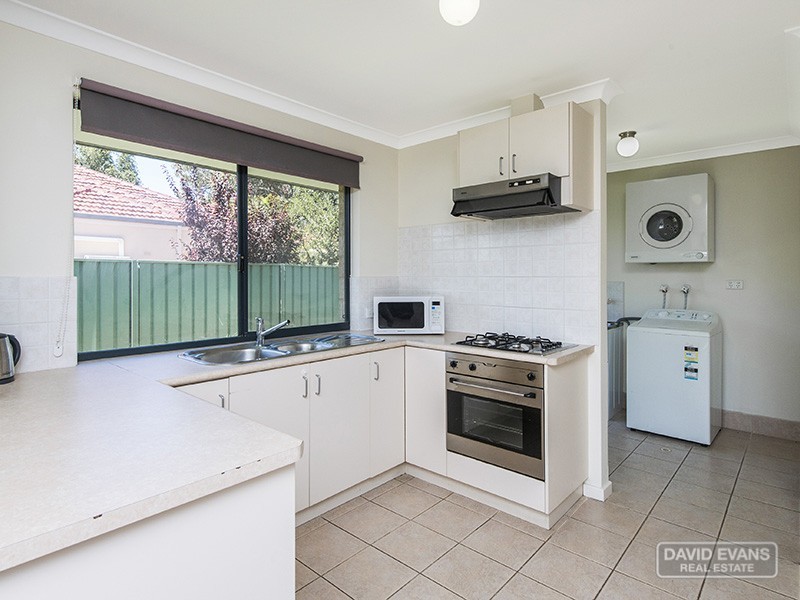 1/12 Kimberley Street, Belmont WA 6104