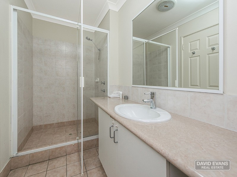 1/12 Kimberley Street, Belmont WA 6104