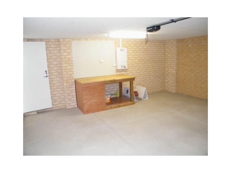 36 Kangaroo Avenue, Kwinana Town Centre WA 6167