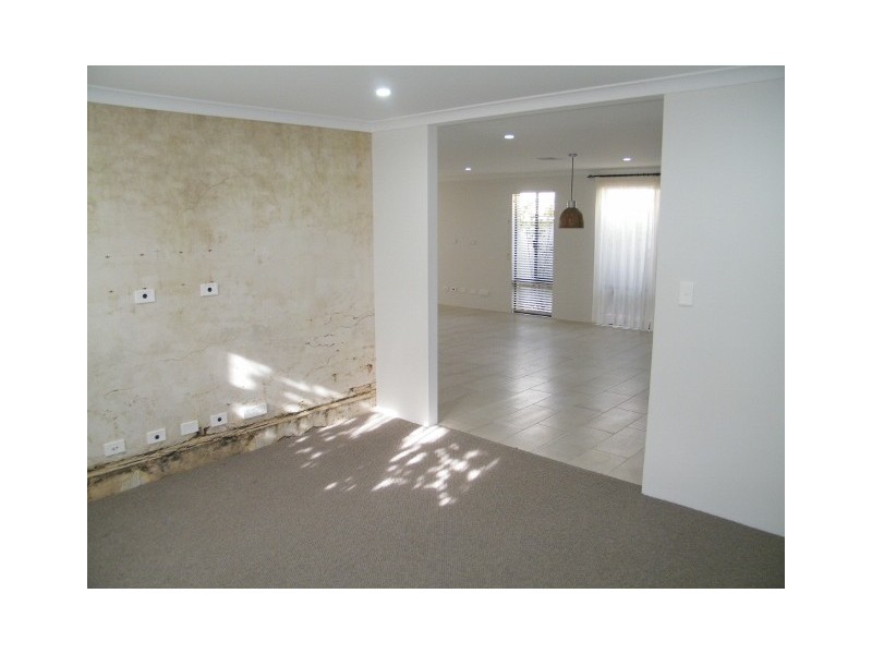 36 Kangaroo Avenue, Kwinana Town Centre WA 6167