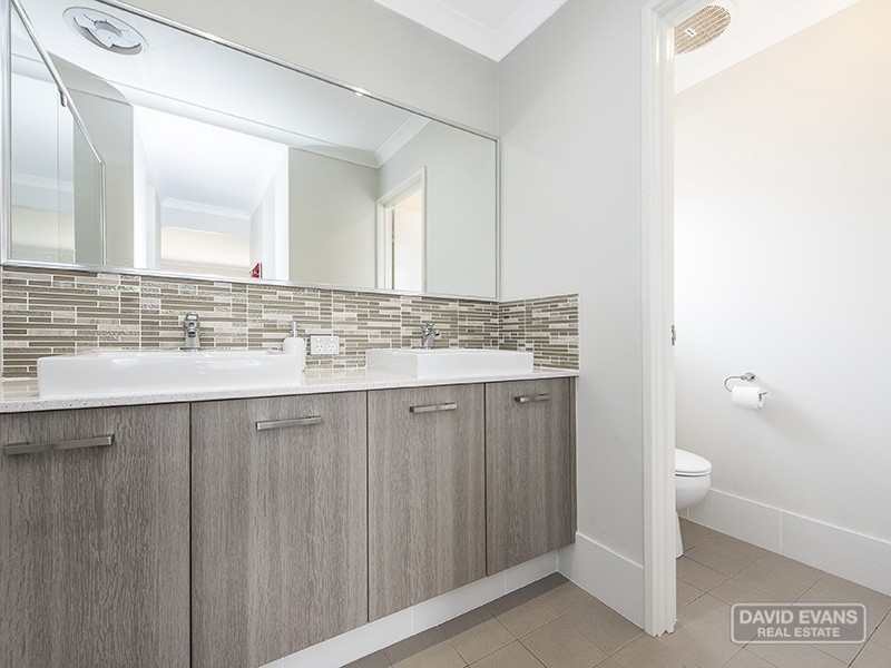 63 Kimberley Drive, Secret Harbour WA 6173