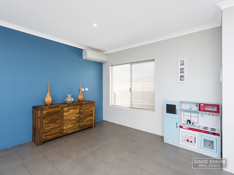 63 Kimberley Drive, Secret Harbour WA 6173