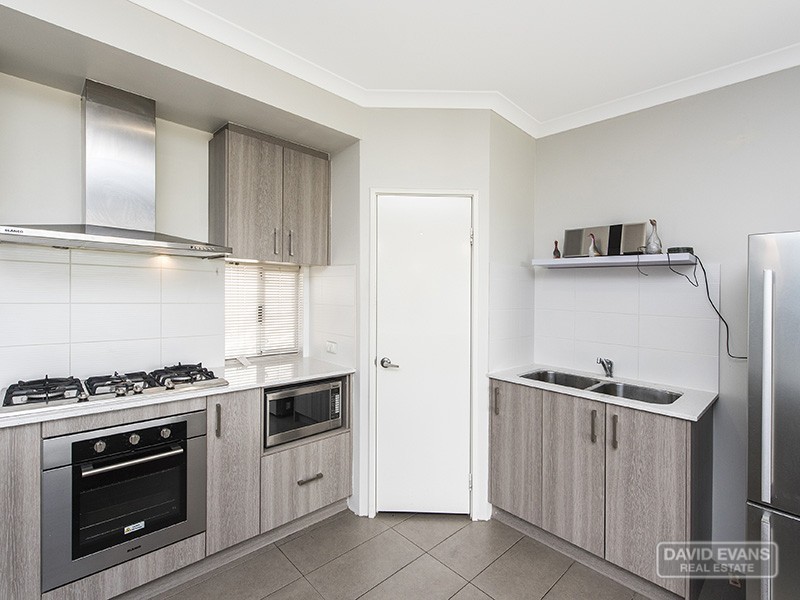 63 Kimberley Drive, Secret Harbour WA 6173