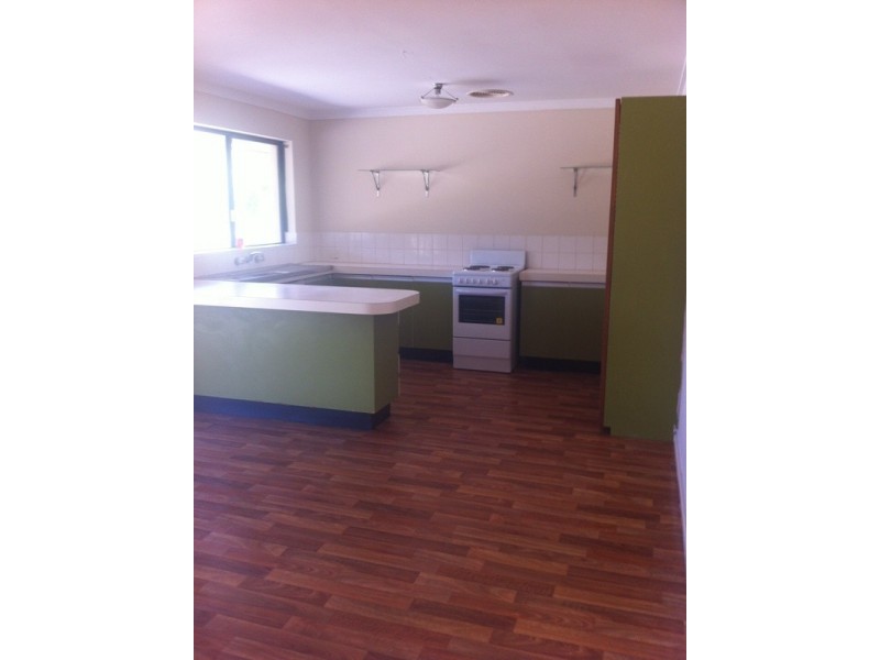 6 Tobin Way, Cooloongup WA 6168