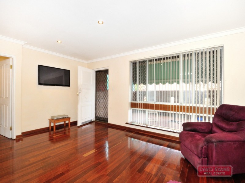 26 Dawson Way, Parmelia WA 6167