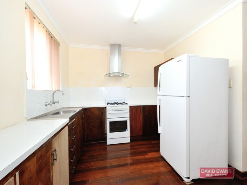 26 Dawson Way, Parmelia WA 6167