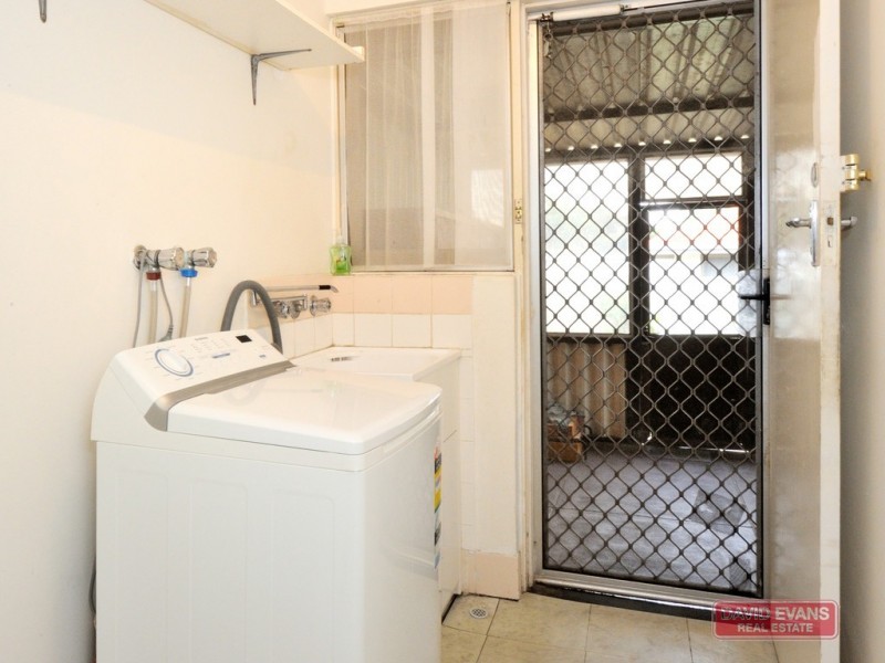 26 Dawson Way, Parmelia WA 6167