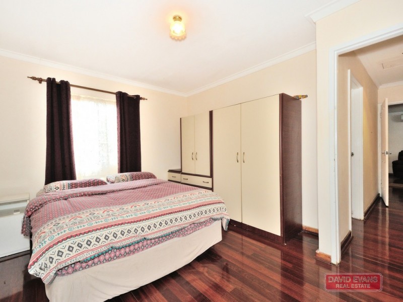 26 Dawson Way, Parmelia WA 6167