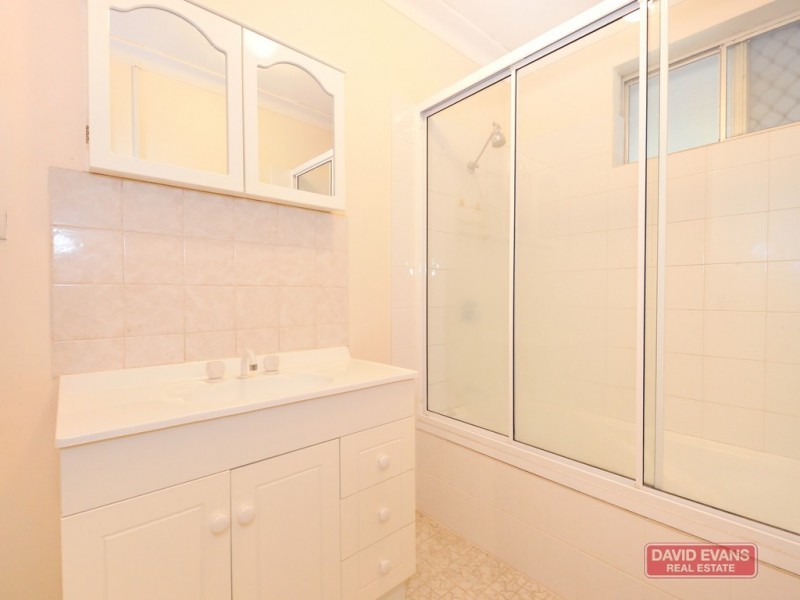 26 Dawson Way, Parmelia WA 6167