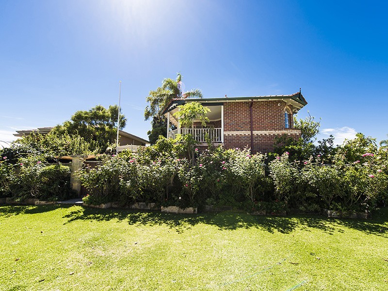 34 Lillian Avenue, Applecross WA 6153