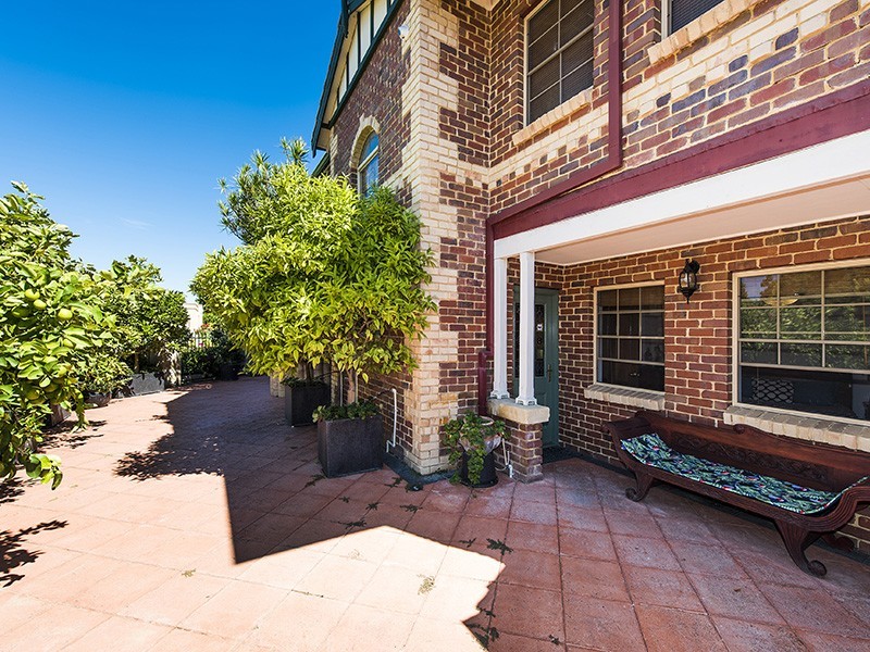 34 Lillian Avenue, Applecross WA 6153