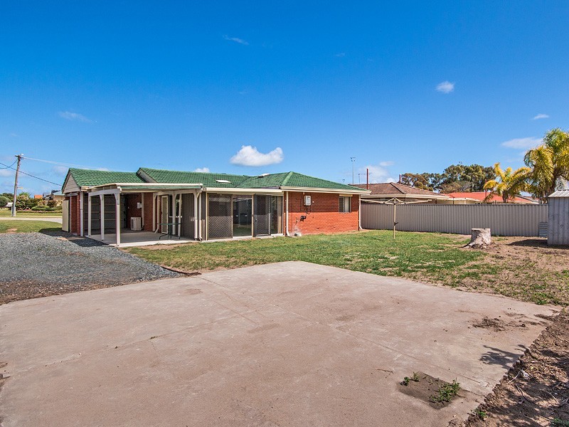 29 Kitson Street, Rockingham WA 6168