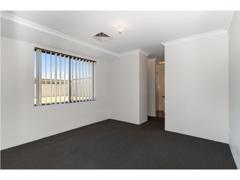 35 Jims Crescent, Secret Harbour WA 6173