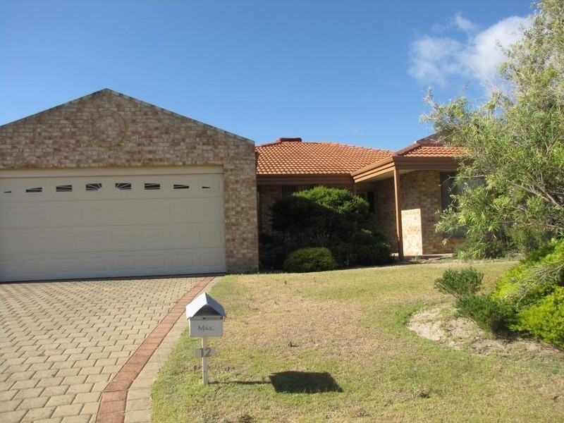 12 Cote D’Azur Gardens, Port Kennedy WA 6172