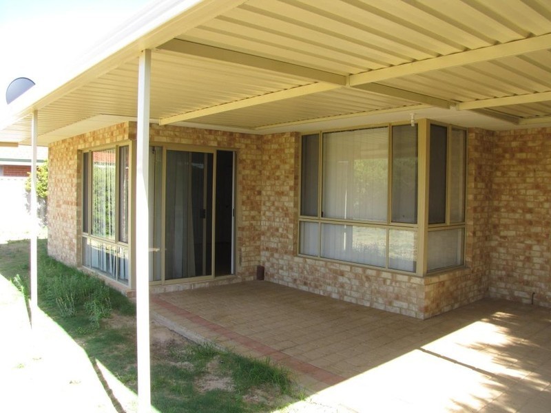 12 Cote D’Azur Gardens, Port Kennedy WA 6172