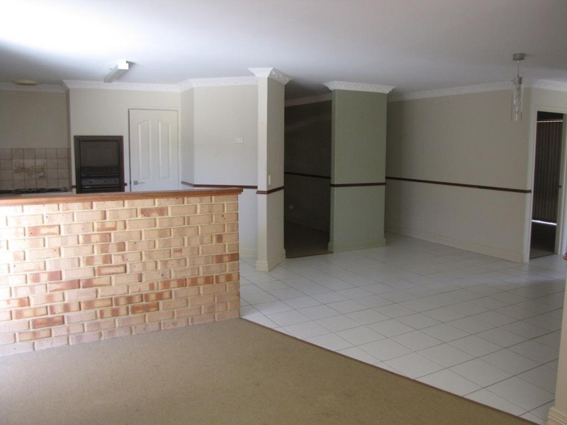 21 Colville Street, Waikiki WA 6169