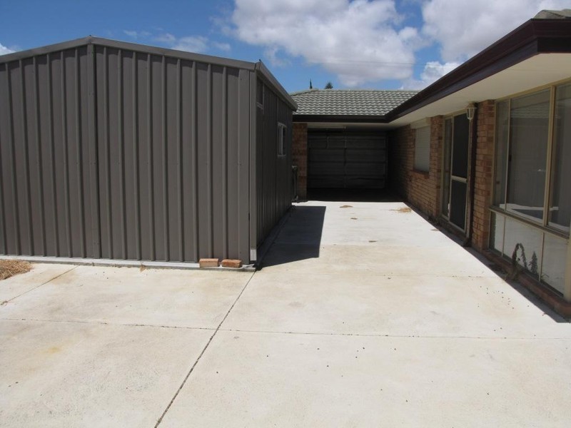 21 Colville Street, Waikiki WA 6169