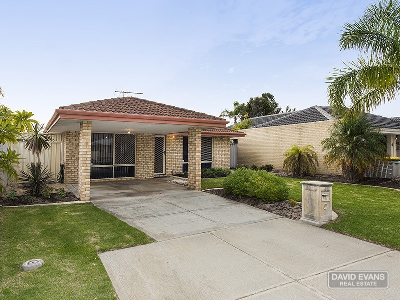 13 Mauritius Court, Waikiki WA 6169