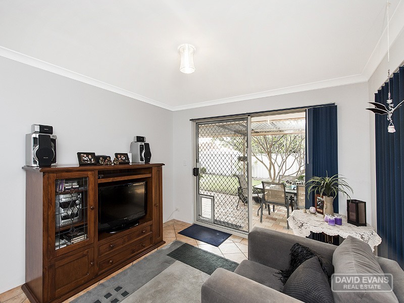 13 Mauritius Court, Waikiki WA 6169