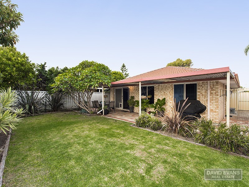13 Mauritius Court, Waikiki WA 6169