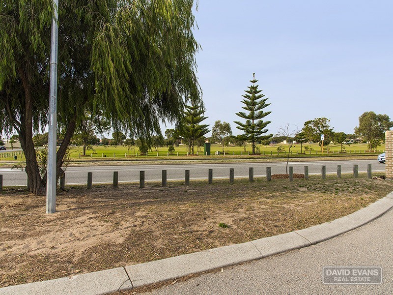 13 Mauritius Court, Waikiki WA 6169