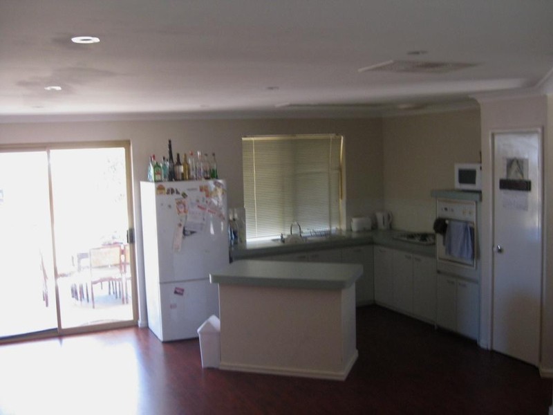 7 Reynolds Avenue, Mandurah WA 6210